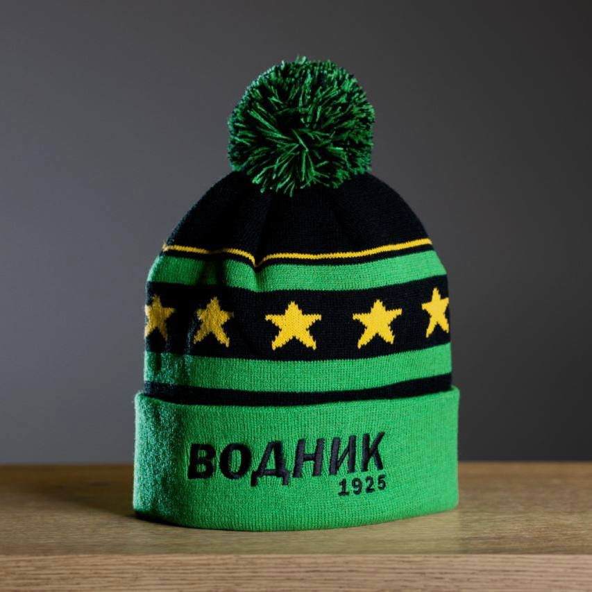 Салатовая шапка