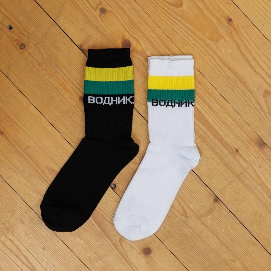 Спортивные носки «Водник» Спортивные носки для болельщиков хоккейного клуба «Водник». 80% х/б, 15% полиэстер, 5% эластан.